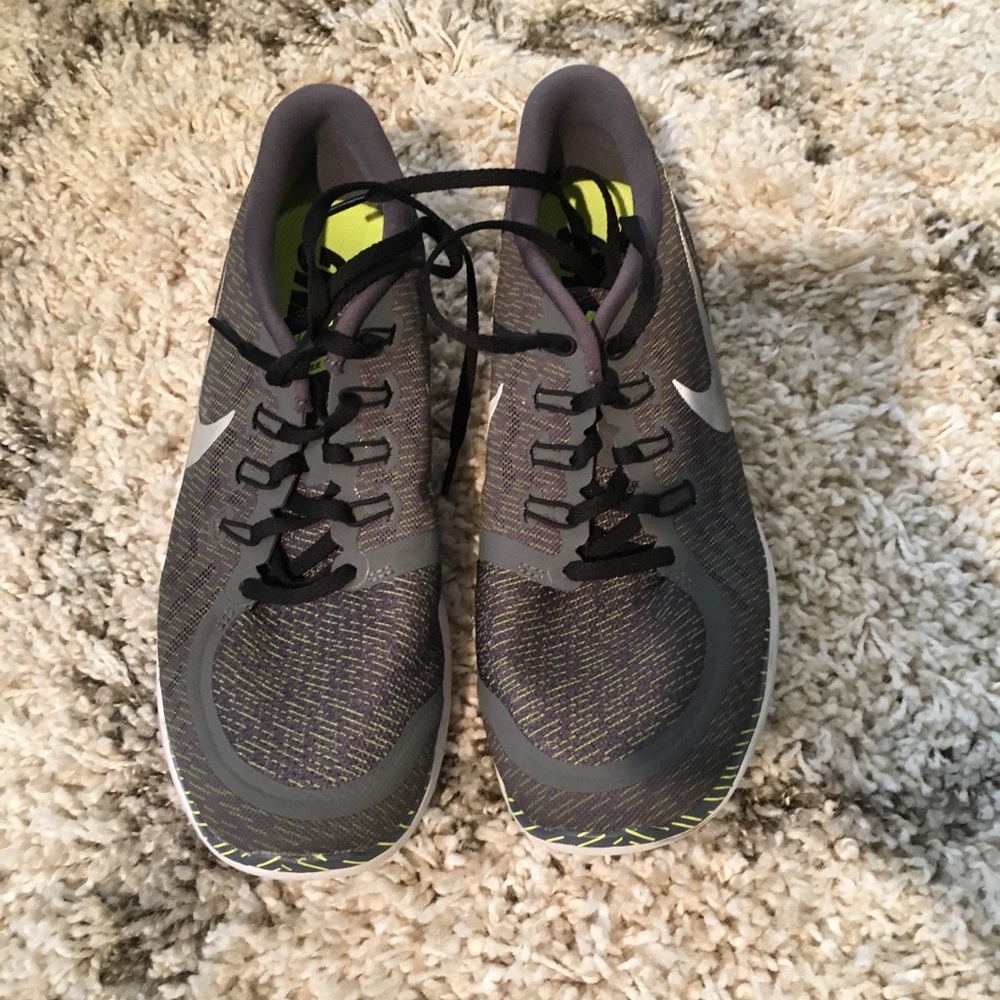 Nike’s Men Sneaker- 10.5 -Great condition